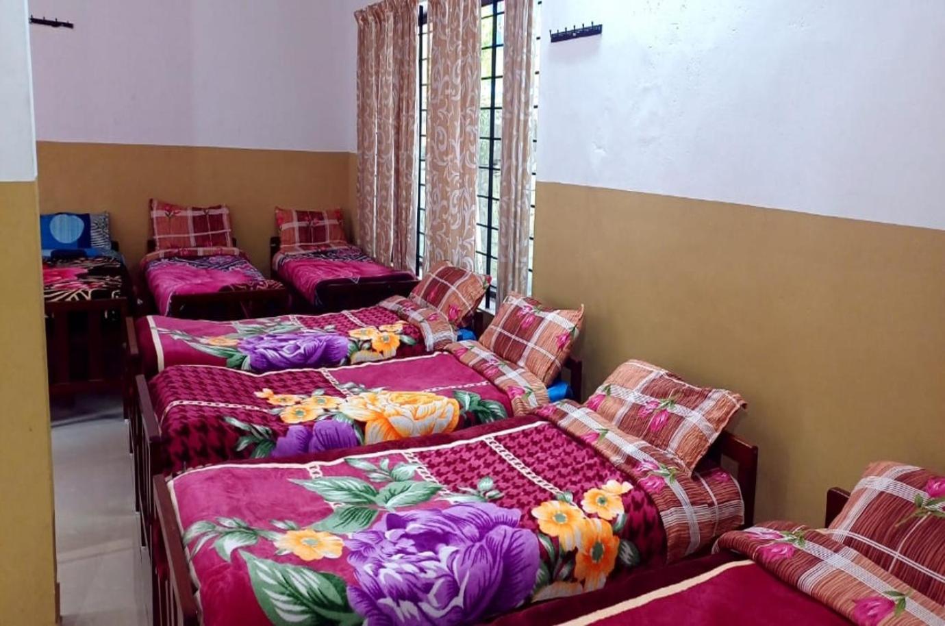 Ac Mist Hotel Munnar Buitenkant foto