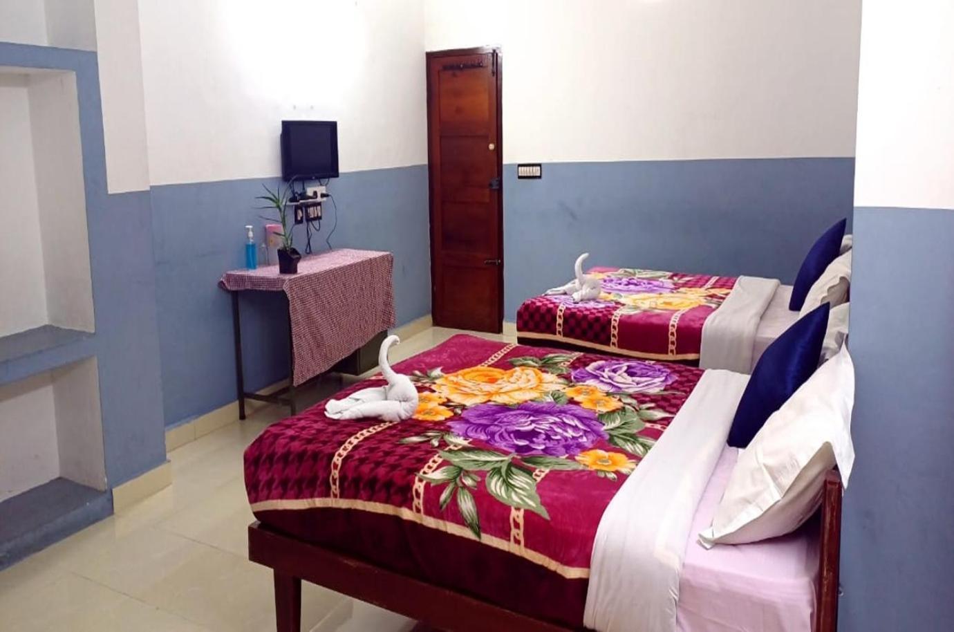 Ac Mist Hotel Munnar Buitenkant foto